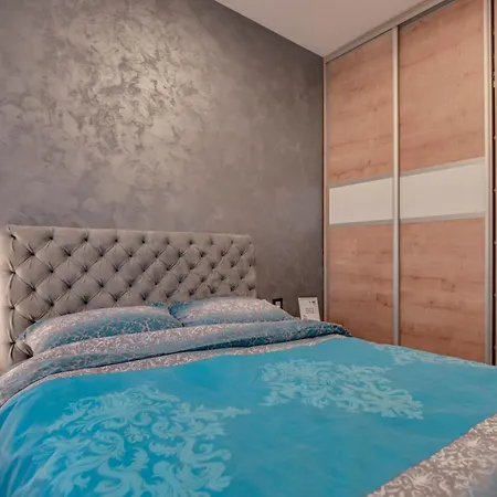 Hm Begovic Апартаменты *